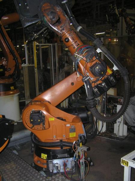 KUKA KR 150-2 2000 Industrieroboter (1E) gebraucht kaufen (Trading Premium) | NetBid Industrie-Auktionen